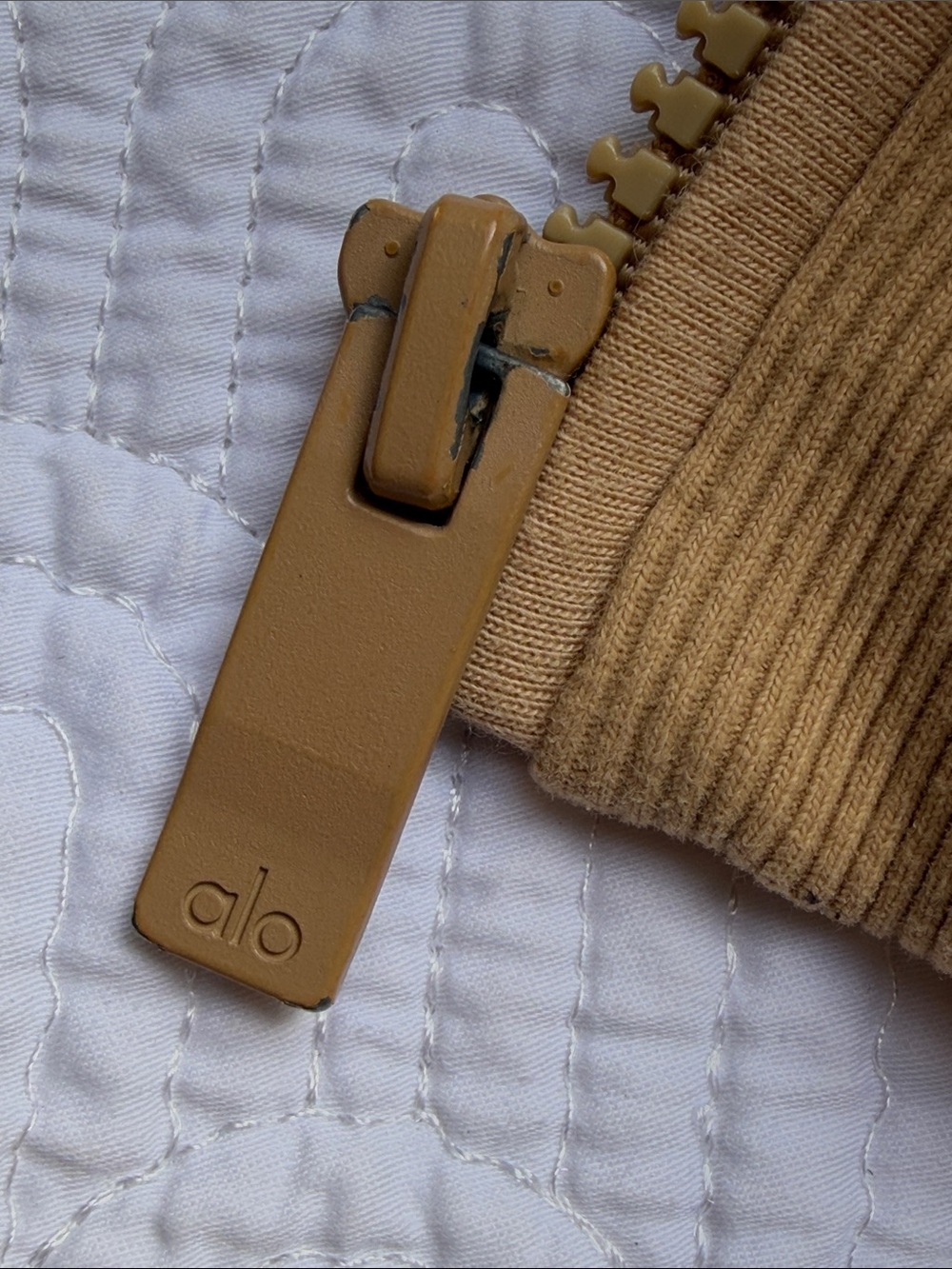 Alo Foxy Sherpa Jacket Camel Tan size small - Picture 14 of 14